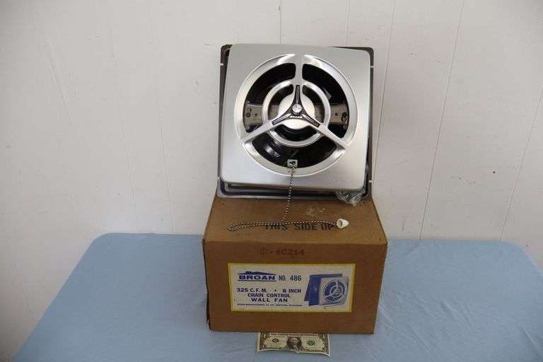 NEW Retro Broan 8" Chain Control Aluminum Wall Fan! (4B)