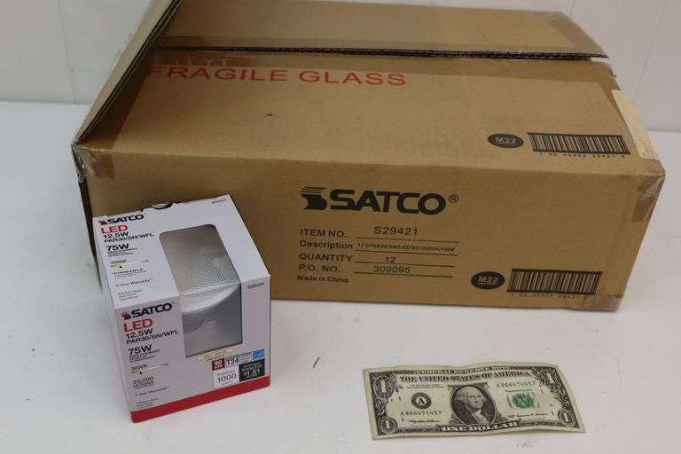 NEW 12CT Case of Satco 75W LED Dimmable Flood Light Bulbs! (6A)