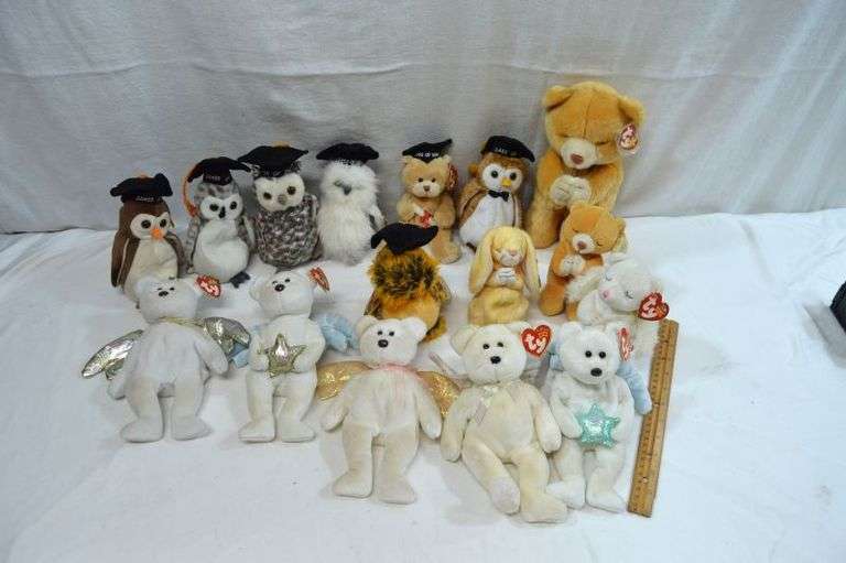 LARGE LOT OF VINTAGE TY BEANIE BABIES: GRADUATION OWLS, GRACE, STAR & MORE