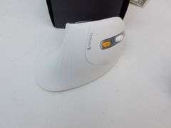 NEW EM11 NL Rechargeable Multi-Device Ergonomic Vertical Mouse! White. (12B)