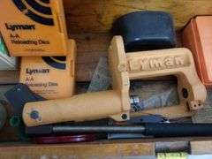 Nice Vintage Ammo Crate FULL of Assorted Reloading Tools & Supplies!! (10D)