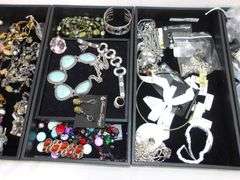 Large Lot of Assorted Pretty Jewelry! A lot of it is NEW w/tags! (13D)