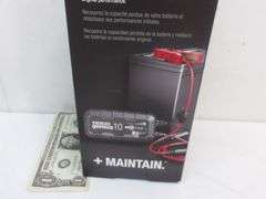 NEW Noco Genius 10 Battery Charger & Maintainer! (9B)