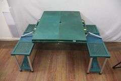 Vintage Portable Folding Picnic Table! (15E)