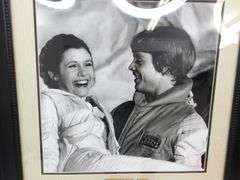$ Awesome Large Framed 27" x 24" Star Wars Memorabilia! Nice! (13A)