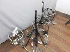 Nice Lot of Assorted Light Fixtures! (RD)