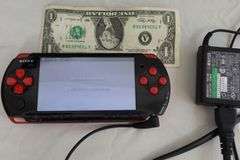 NICE Sony PSP 3000! NEW battery! Works all the way! (9C)