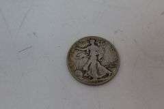 1942 Walking Liberty Half-Dollar! 90% Silver! (DC)