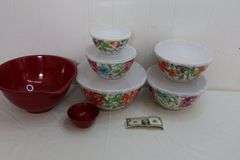 Nice Melamine Mixing Storage Bowl Set & More! All in excellent condition! (10C)