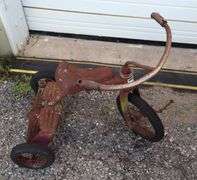 Neat Vintage Tricycle! (RD)