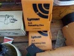 Nice Vintage Ammo Crate FULL of Assorted Reloading Tools & Supplies!! (10D)