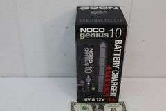 NEW Noco Genius 10 Battery Charger & Maintainer! (9B)