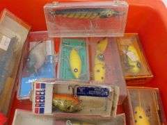 $ Lot of Assorted Vintage Fishing Lures! (12D)