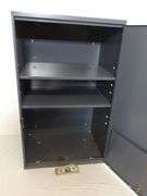 Nice Metal Cabinet! 20x14x33 (RD)