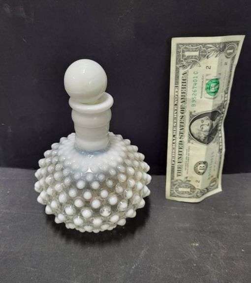 Fenton Perfume Bottle. ~ cash only~. (1A)