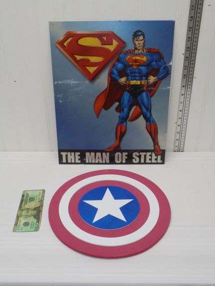 Superman Metal Poster w / Foam Captain America Shield