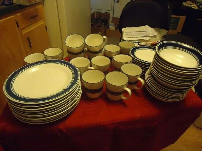 CASH ONLY Big Set of Main Stay Dishes, 12 Cups, 11 Plates, 18 Bowls, 12 Small Plates. (K)