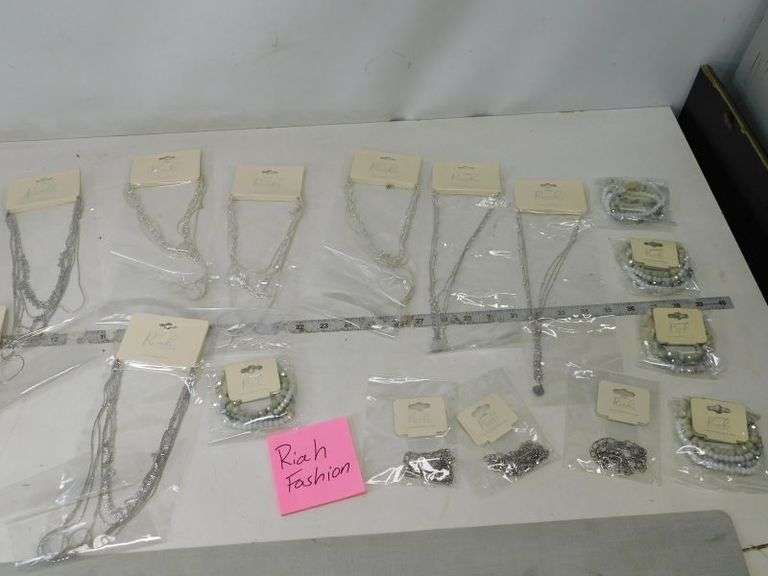 New in Package Riah Fashion Jewelry