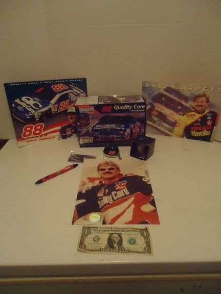CASH ONLY  1996 Model, Dale Jarrett Thunderbird Kit, Texaco sponsered picture, etc.