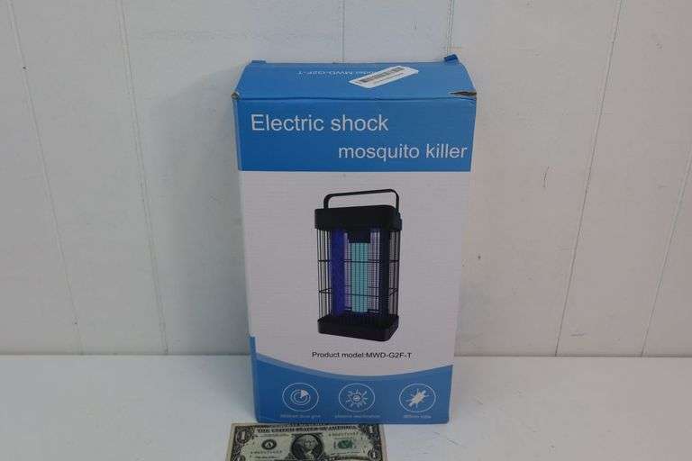 NEW Indoor/Outdoor Electric Bug Zapper! (2B)