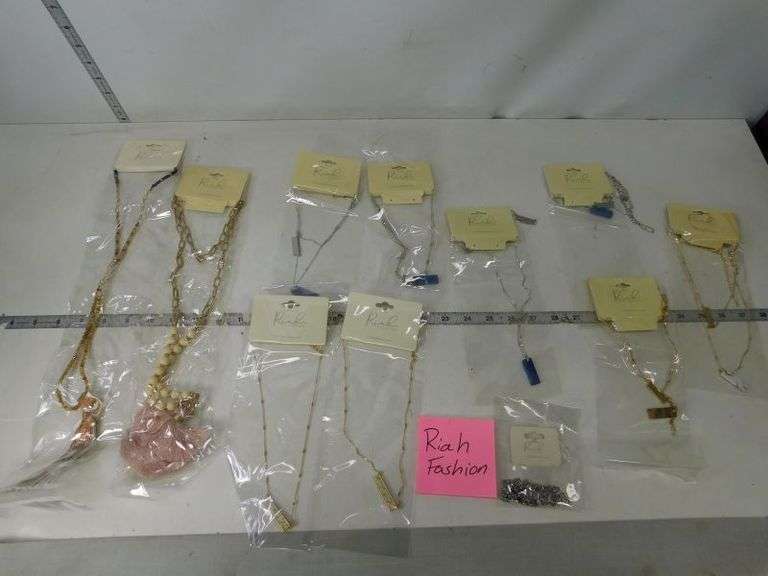 New in Package Riah Fashion Jewelry