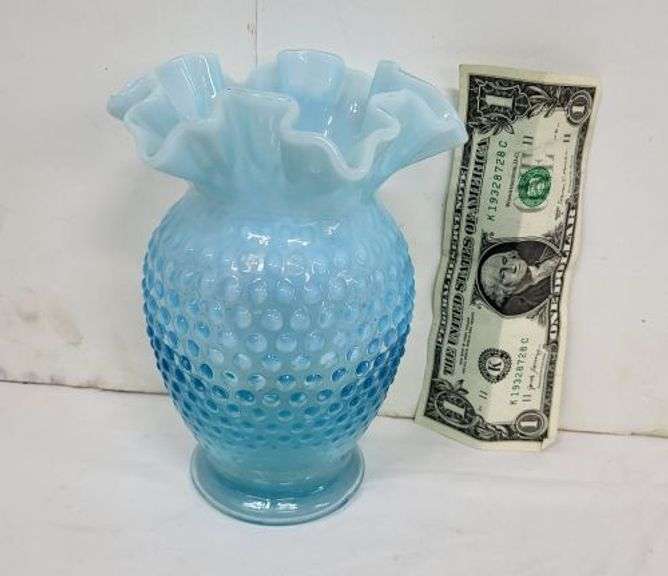 Fenton Ruffled Rim Hobnail Vase. ~ cash only~. (1A)
