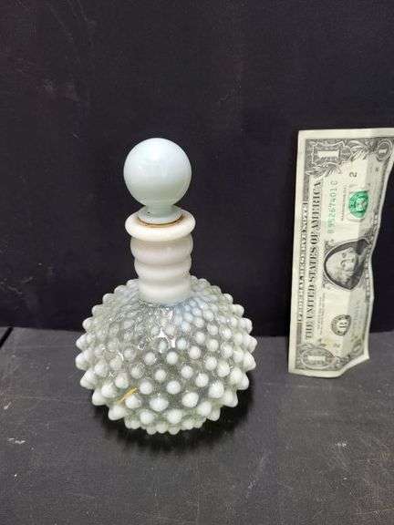 Fenton Perfume Bottle. ~ cash only~. (1A)