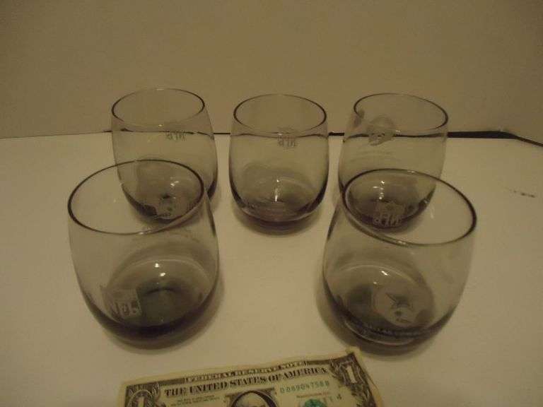 CASH ONLY  1972 World Champion Dallas Cowboys Glasses, 5.  (U)