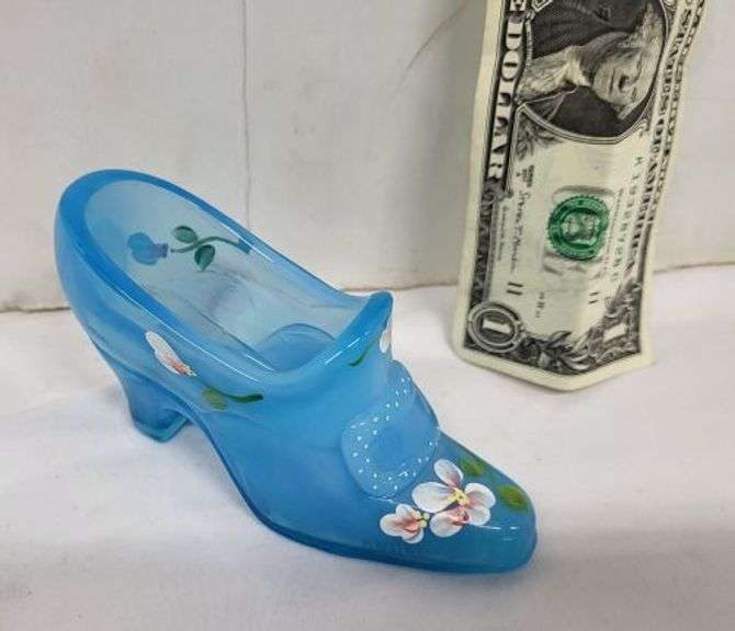 Signed Handpainted Fenton Glass Slipper. ~ cash only~. (1A)