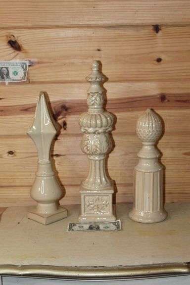 Very Nice Beige Table Décor.  Lot of 3.  W5