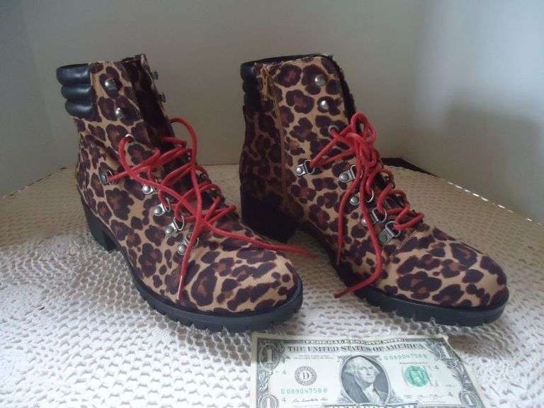 CASH ONLY  New without Tags, size 10 Med., Kohl's Creek Leopard Boots.