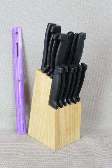 CASH ONLY Set of Gourmet Traditions 14 pc. Knife Set (L2-2)