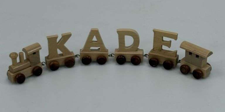 Wooden Train Set spelling "Kade" - excellent condition