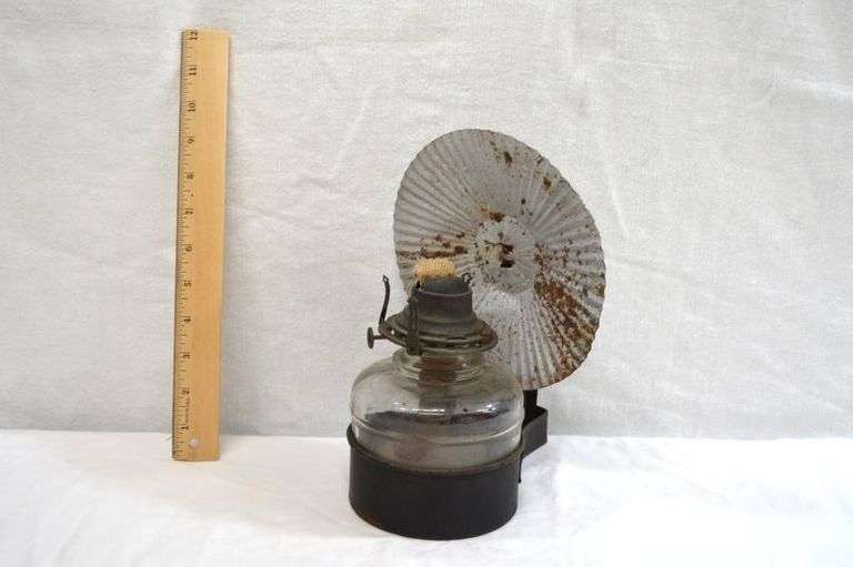 QUEEN ANNE NO. 2 OIL LAMP