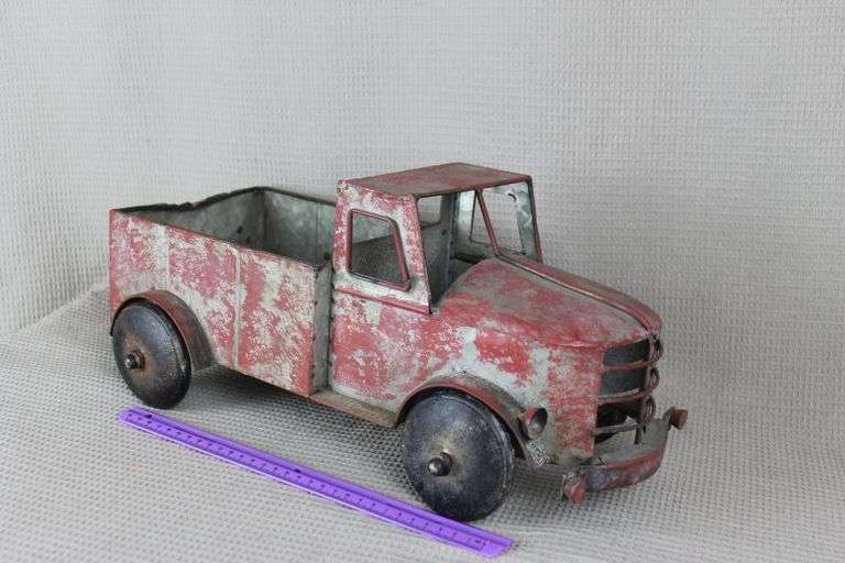 CASH ONLY Farmhouse Style Red Décor Truck - 17 Inches Long, 7 Inches Wide and 8 Tall  (L2-4)