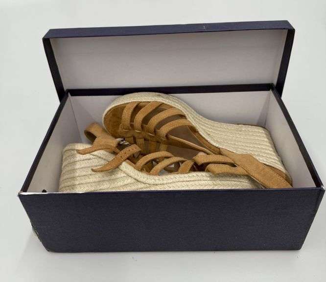 Platform Shoes / Sandals - Women's Size 9 - NEW *3 Pictures*