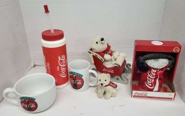 Coca Cola Lot. ~ cash only ~ . (3b)
