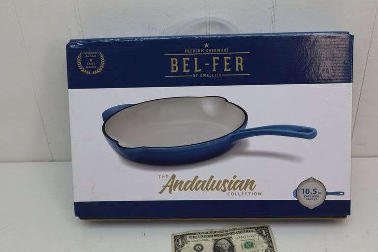 NEW Dwellsix Bel-Fer 10.5" Cast Iron Skillet! (T1)
