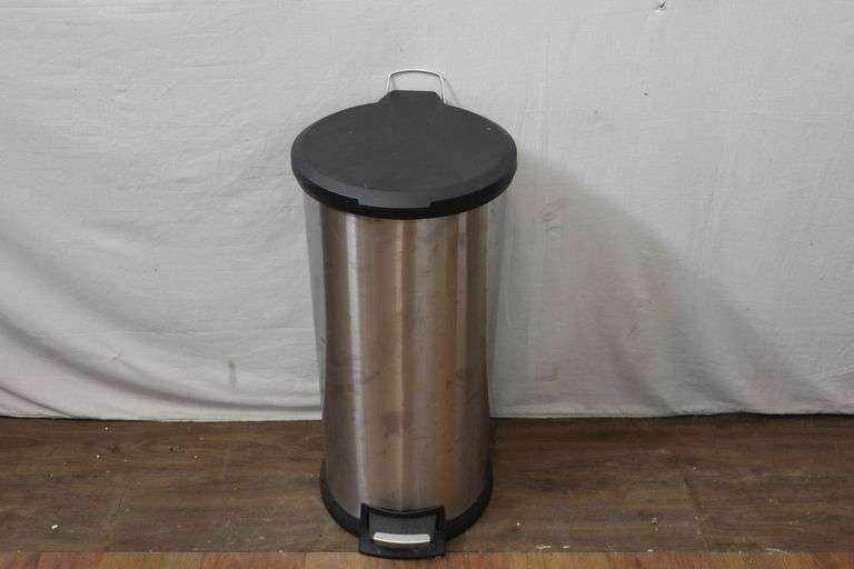 Stainless Steel Step Trash Can! (RD)