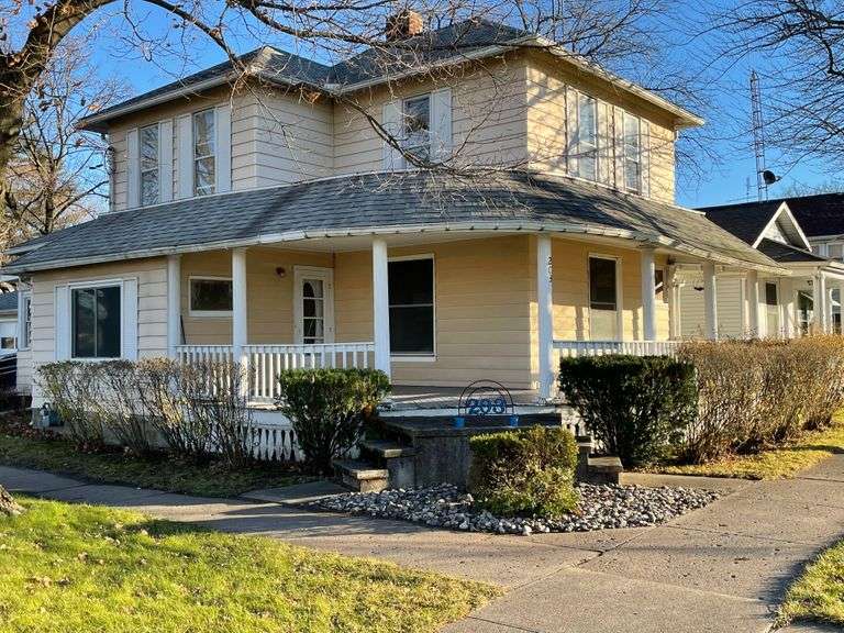 203 S Michigan Avenue, Edgerton, Ohio 43517 United Edge Real Estate