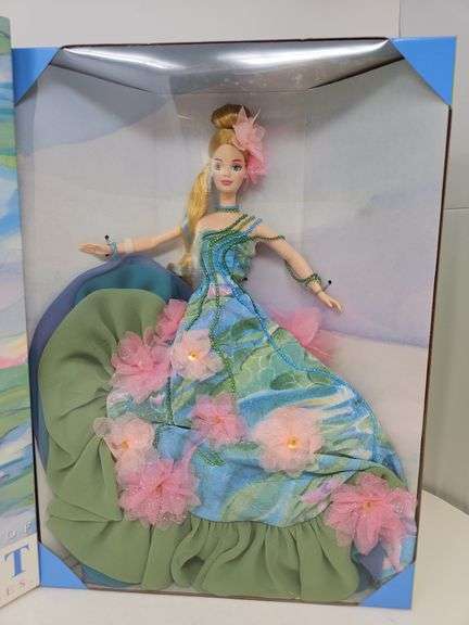 Claude Monet Water Lily Barbie Limited Edition
