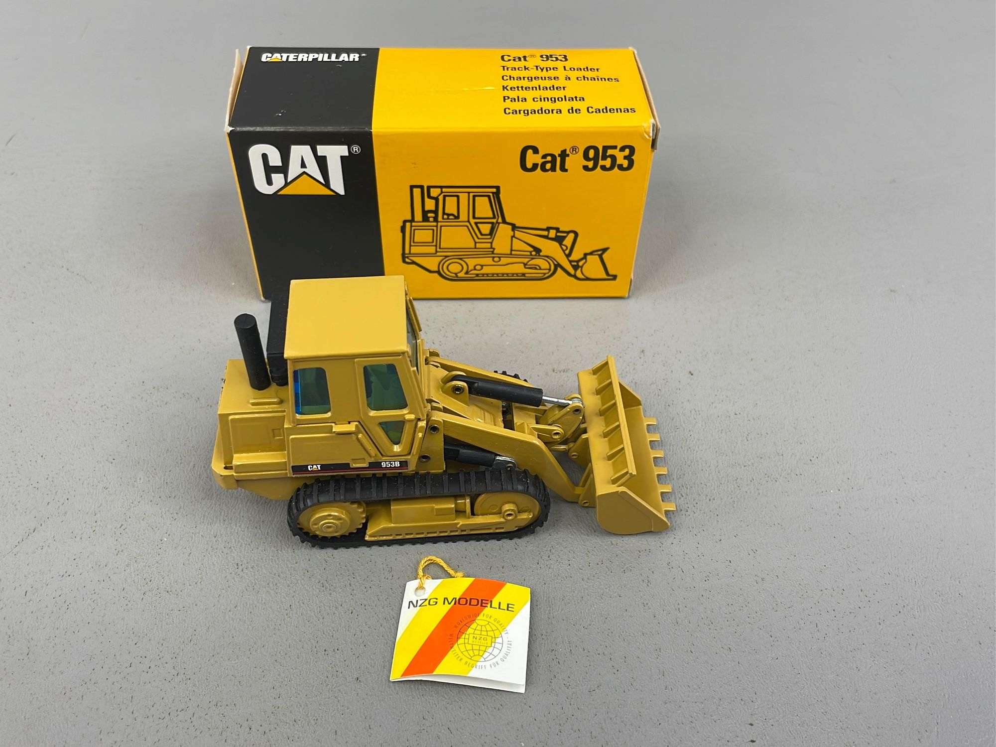Cat 953 トラック タイプ ローダー 1:50 nzgconst223nzg-Caterpillar-953