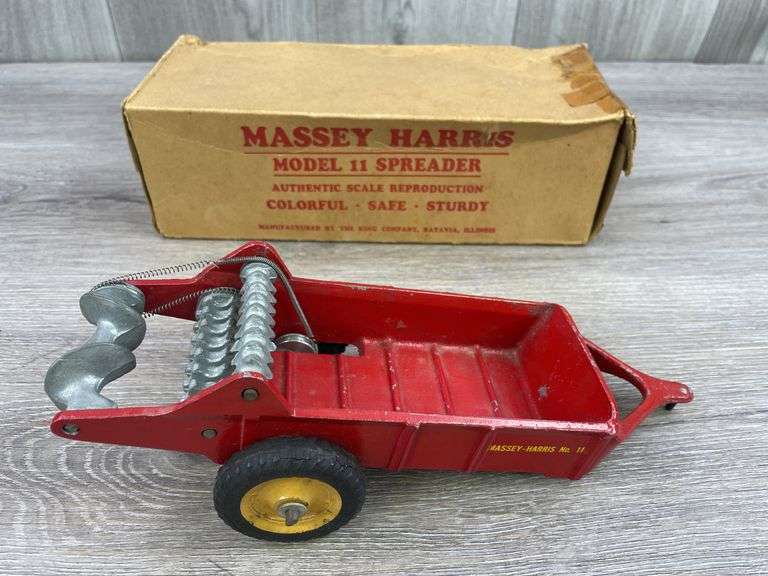 Massey-Harris No. 11 Spreader, 1/16, King, Original Box