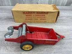 Massey-Harris No. 11 Spreader, 1/16, King, Original Box