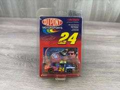 Jeff Gordon #24 DuPont & Pepsi-Star Wars Race Cars, 1/64, Winner’s Circle & Action