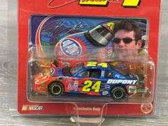 Jeff Gordon #24 DuPont & Pepsi-Star Wars Race Cars, 1/64, Winner’s Circle & Action