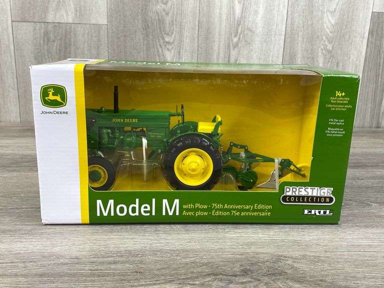 John Deere M WF W/Plow, Prestige Collection, 1/16