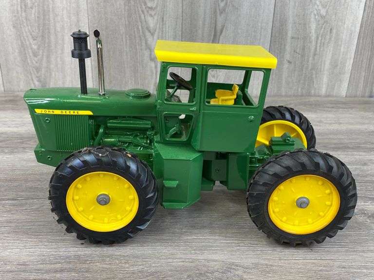 John Deere 7520 2 Hole Custom, Repaint