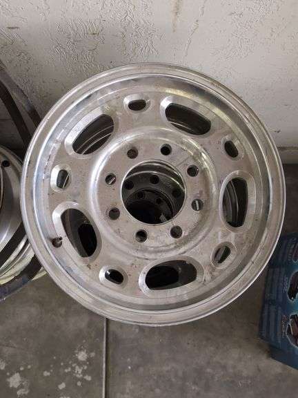 17" Diameter, 4.5" Hub, 7.5" Width, GMC Sierra Wheels