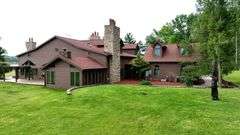Tract 1: 93+/- Ac., House, Hangar & Runway
